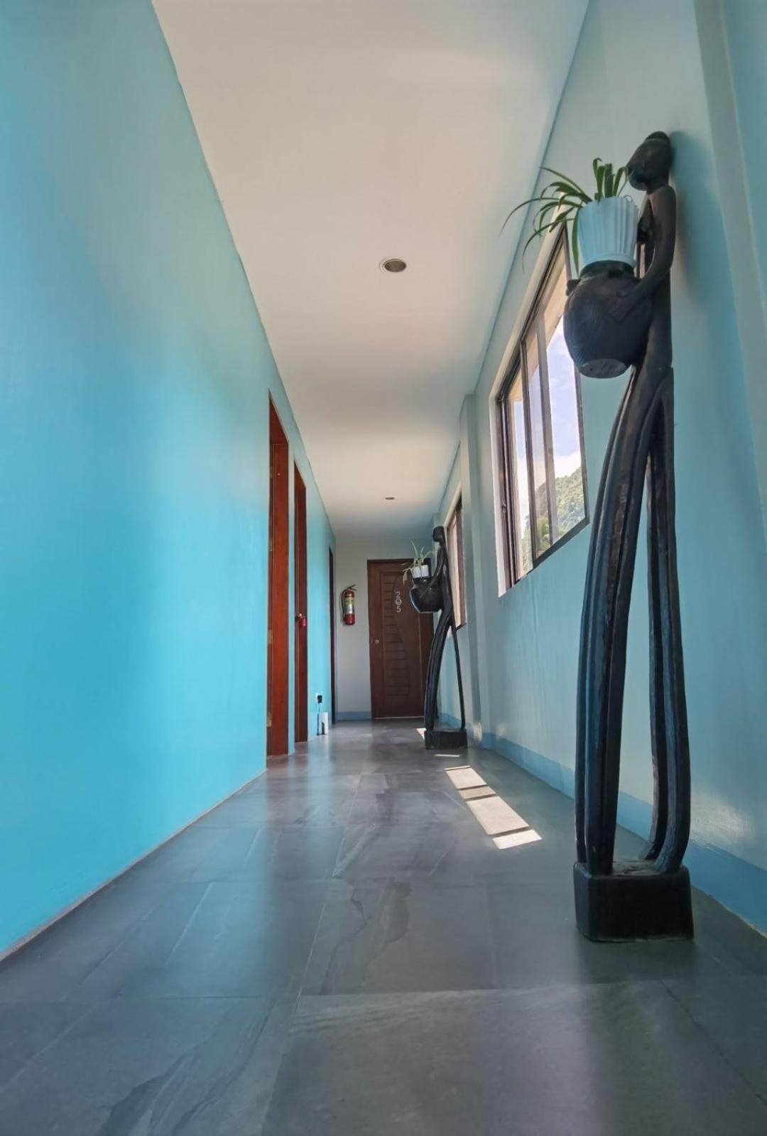 Amos Pili Tree Inn Powered By Cocotel Ель-Нідо Екстер'єр фото